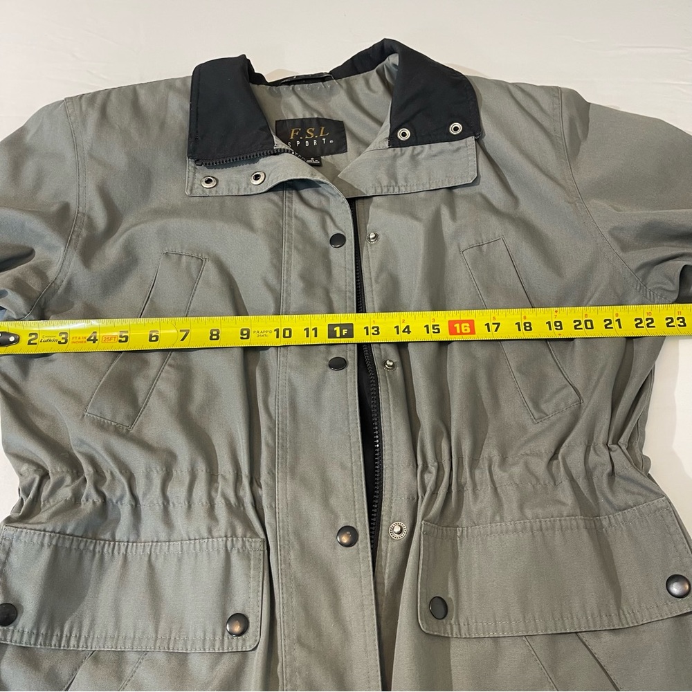 F. S. L.  VINTAGE COAT WOMENS , size small , good condition , preowned - Picture 5 of 5